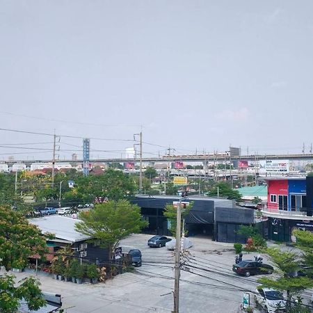 View Dee Bkk Airport Residence Banguecoque Exterior foto