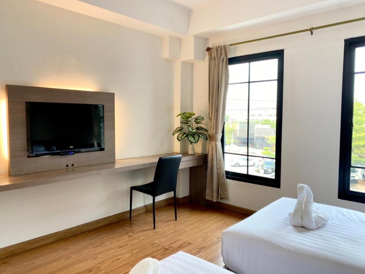 View Dee Bkk Airport Residence Banguecoque Exterior foto